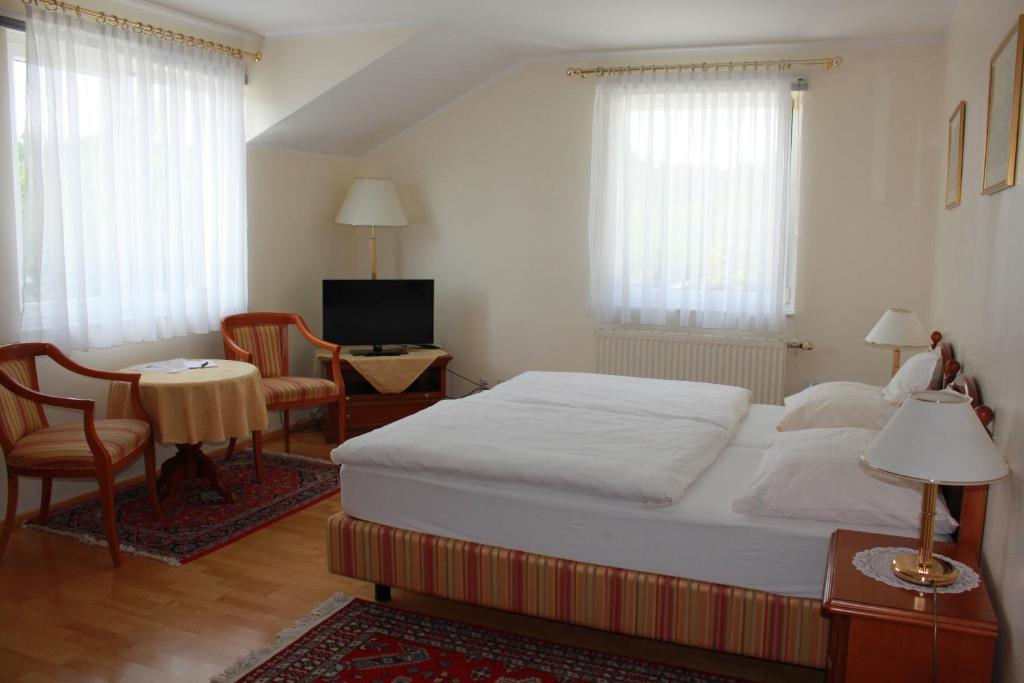 Pension Ayurveda Klagenfurt am Woerthersee Room photo